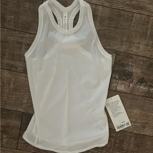 Lululemon Nulux slim-Fit Tank size 0 - Picture 2 of 2